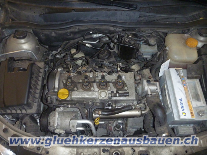 Abgerissene Glühkerze ausbauen aus Opel mit 2.0
8V Motor