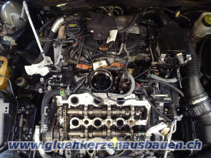 Abgerissene Glhkerzen ausbauen aus Citroen
                    C6 2.7 HDi