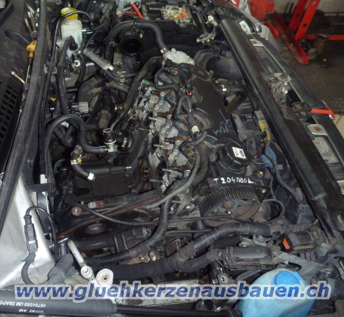 Abgerissene Glühkerze ausbauen aus Fiat Stilo
mit 1.9 JTD Motor