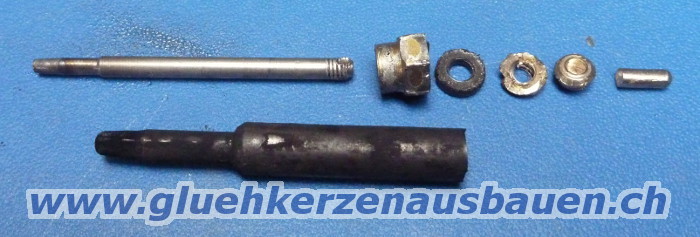 Abgerissene Glühkerze ausgebaut aus
Mercedesa E Klasse mit 2.2 CDi Motor